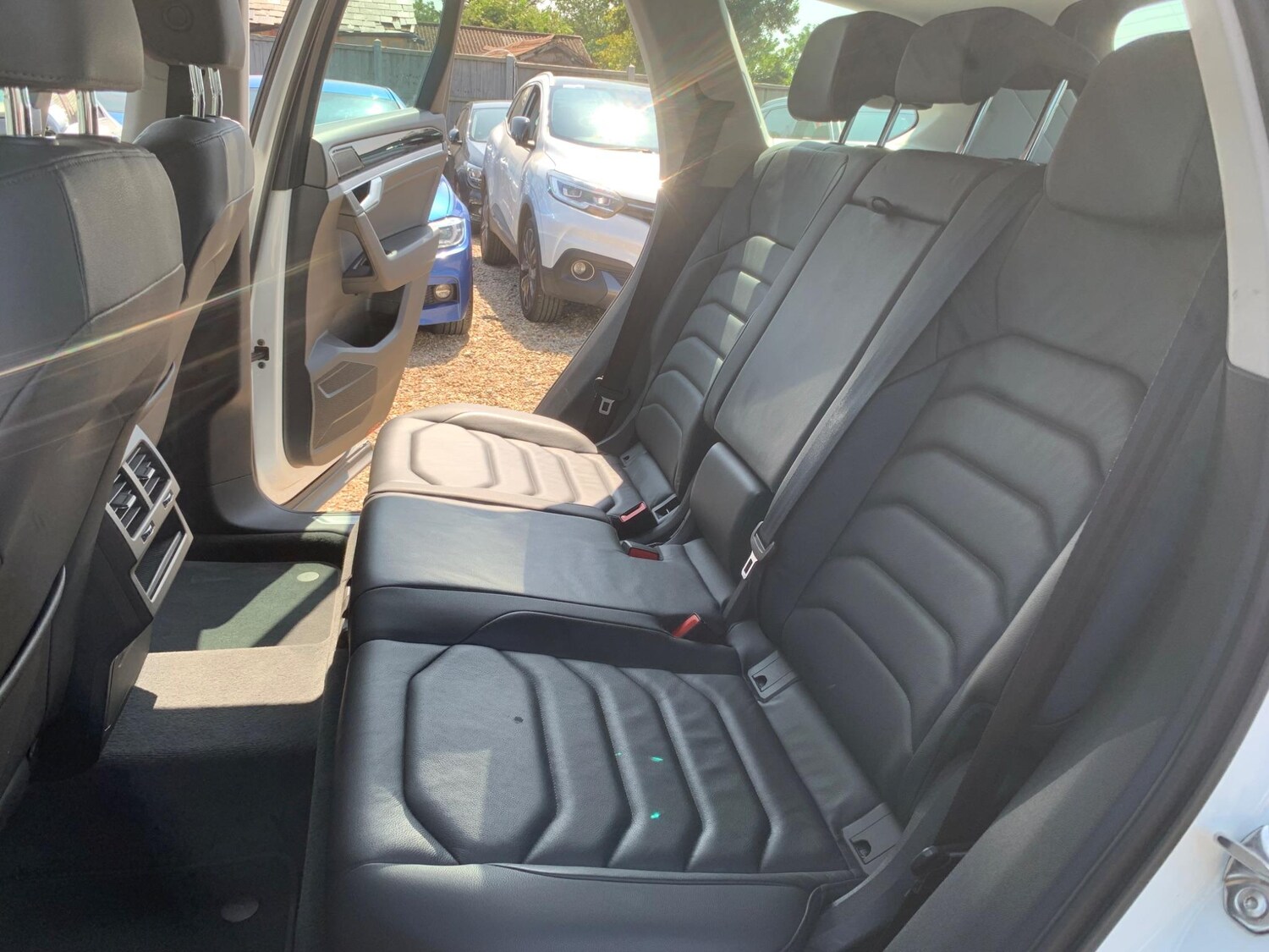 Used Volkswagen Touareg 2018 for sale - 77501819: Photo 40