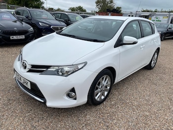 Used Toyota Auris 2014 for sale - 78854621: Photo