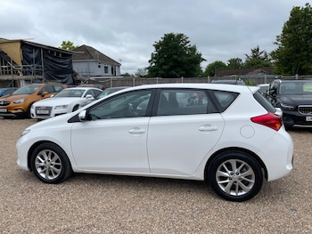 Used Toyota Auris 2014 for sale - 78854621: Photo