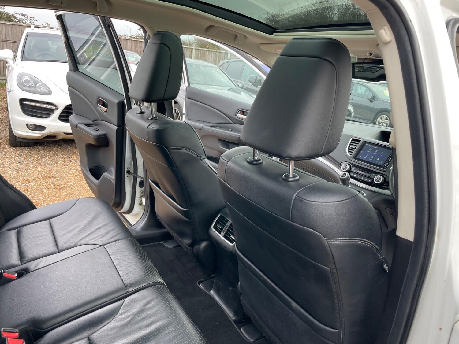 Used Honda CR-V 2018 for sale - 77501790: Photo 47