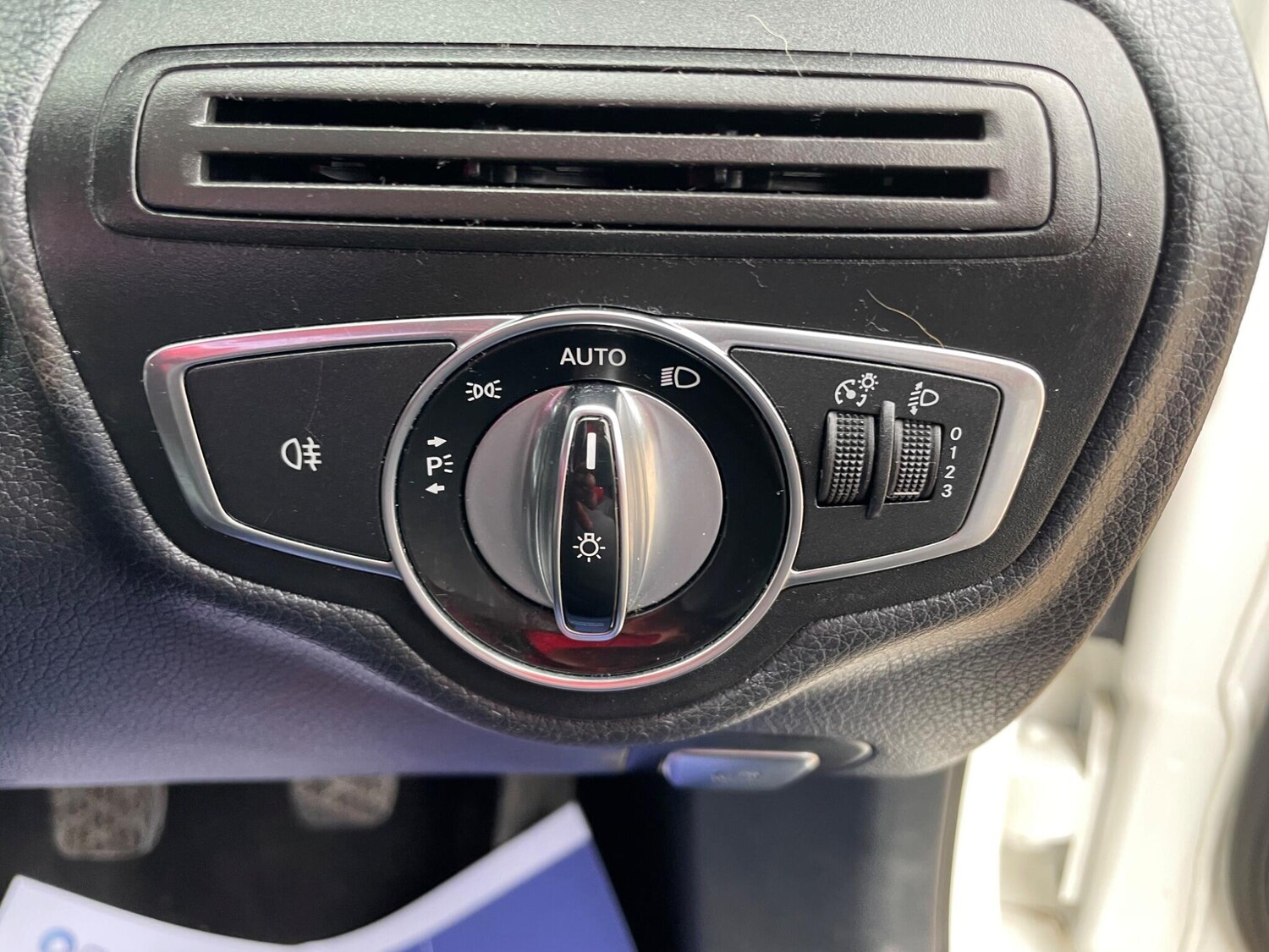 Used Mercedes-Benz C Class 2015 for sale - 77501780: Photo 12