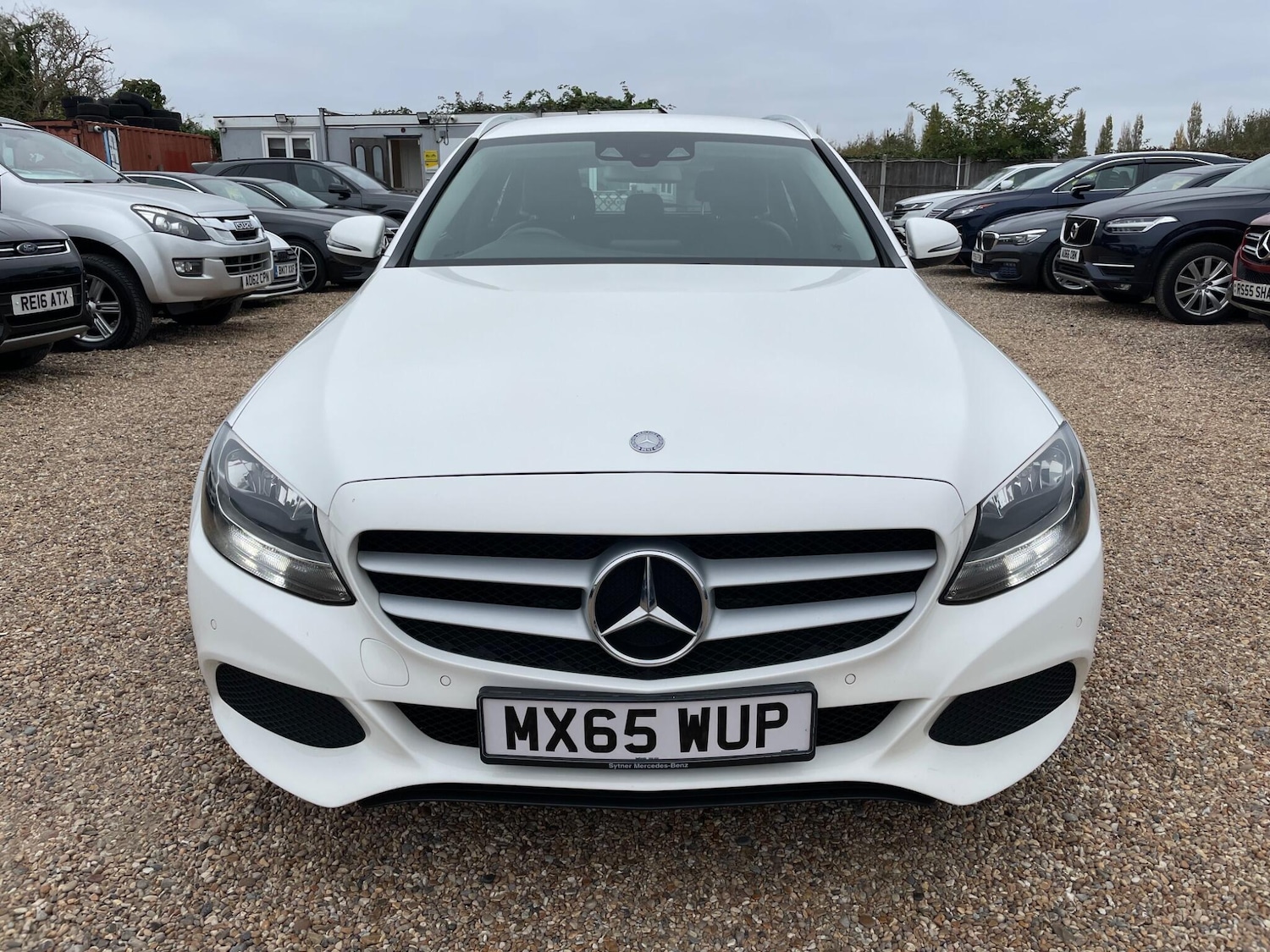 Used Mercedes-Benz C Class 2015 for sale - 77501780: Photo 2