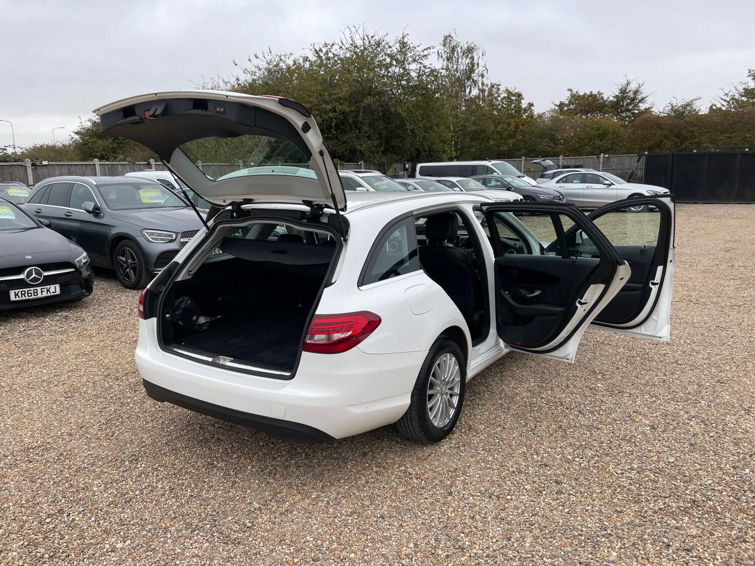 Used Mercedes-Benz C Class 2015 for sale - 77501780: Photo 48