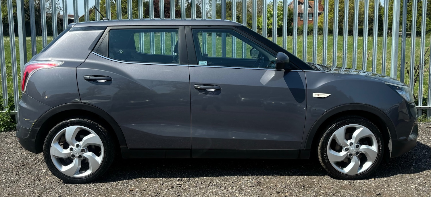 Used Ssangyong Tivoli 2015 for sale - 76182232: Photo 1