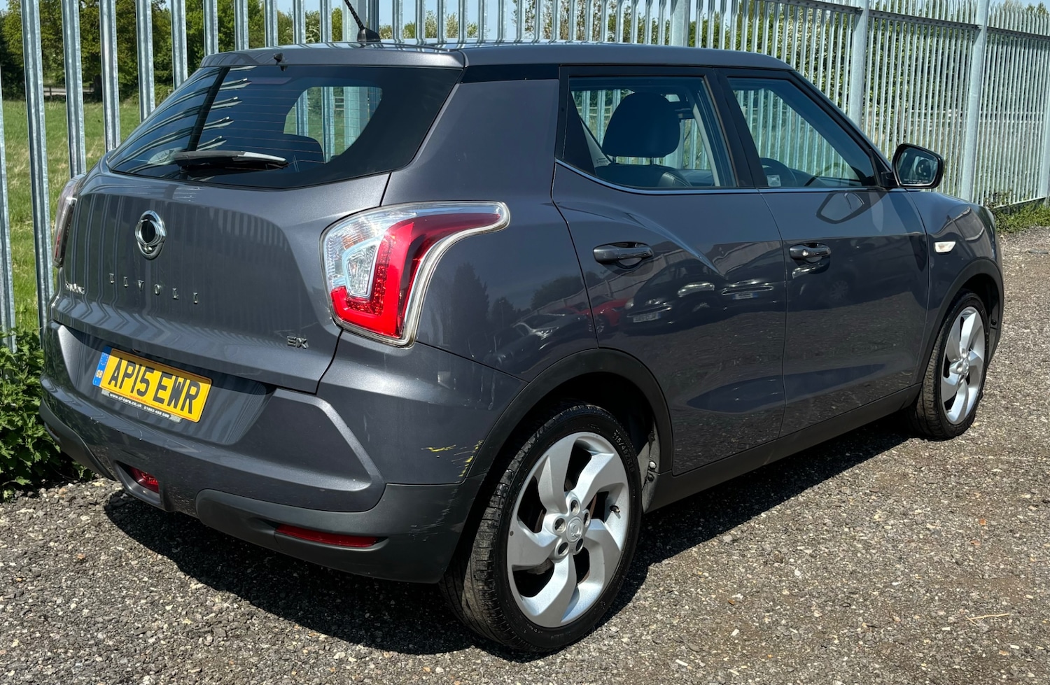 Used Ssangyong Tivoli 2015 for sale - 76182232: Photo 2