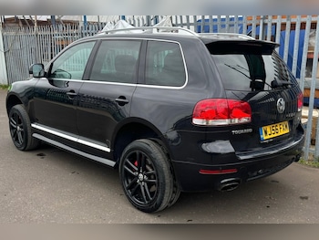 Used Volkswagen Touareg 2006 for sale - 78552506: Photo