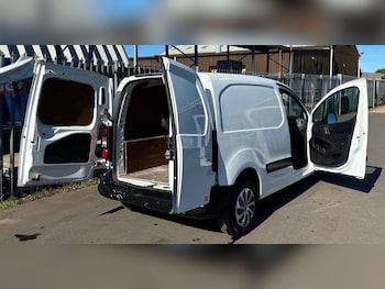 Used Peugeot Partner 2016 for sale - 78380369: Photo