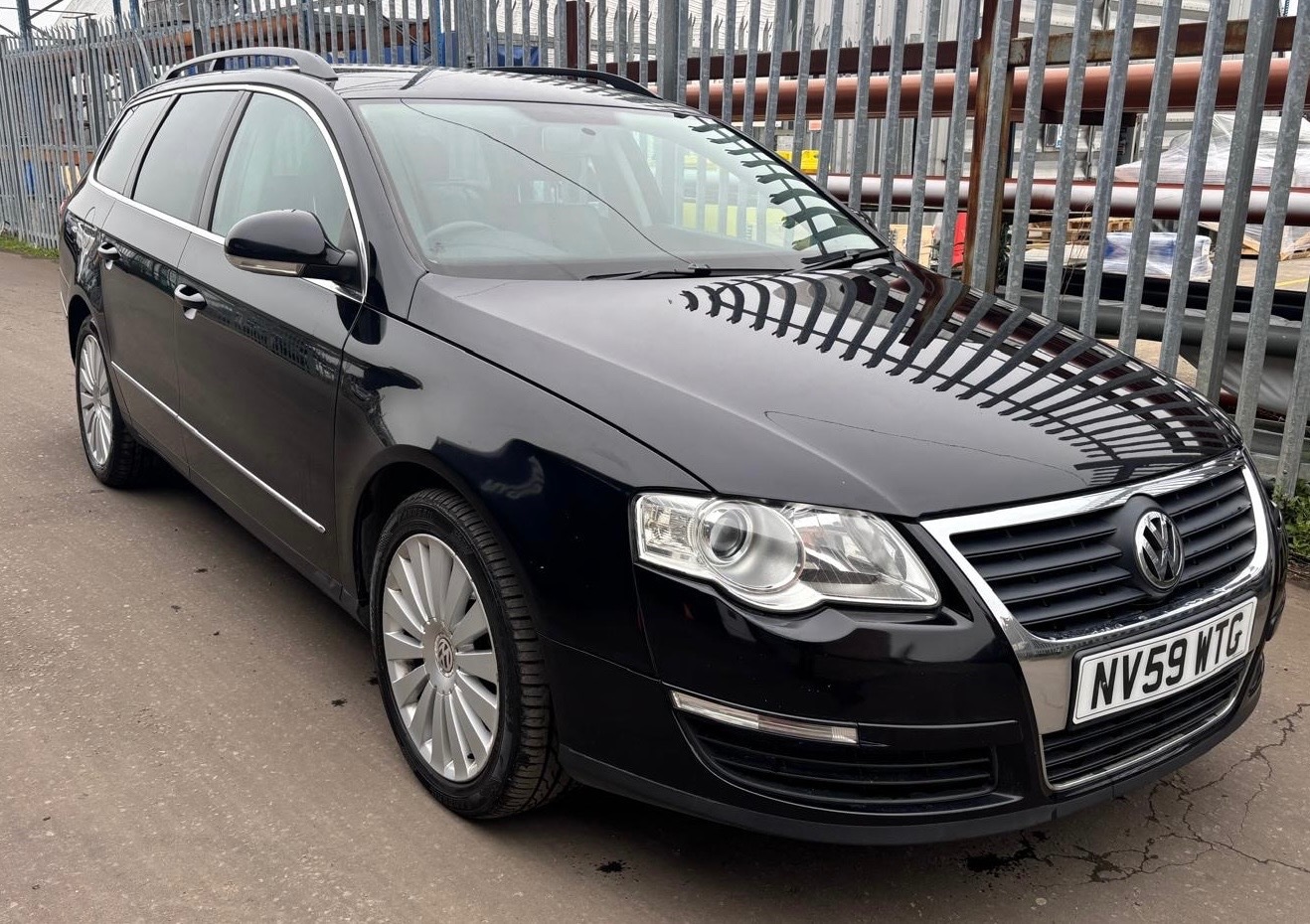 Used Volkswagen Passat 2009 for sale - 77807335: Photo 2