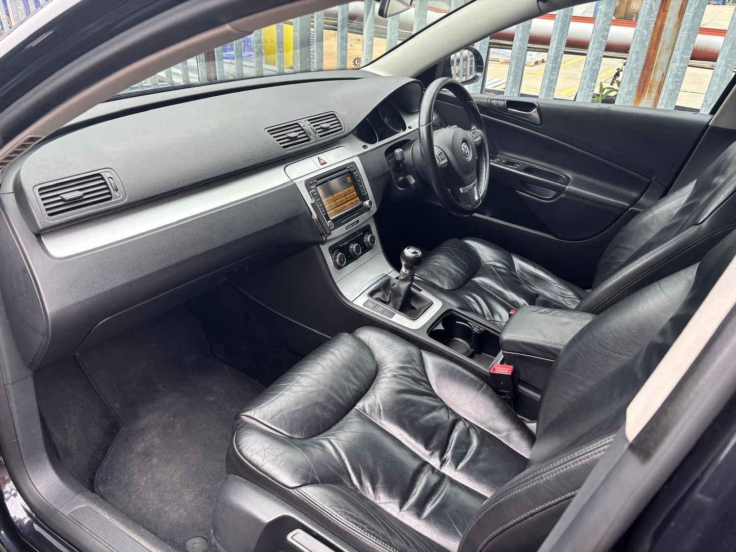 Used Volkswagen Passat 2009 for sale - 77807335: Photo 8