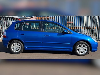 Used Honda Civic 2004 for sale - 79391611: Photo