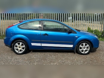 Used Ford Focus 2005 for sale - 75511303: Photo