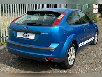 Used Ford Focus 2005 for sale - 75511303: Photo