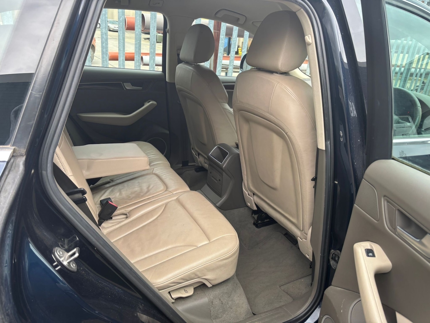 Used Audi Q5 2010 for sale - 78061084: Photo 12