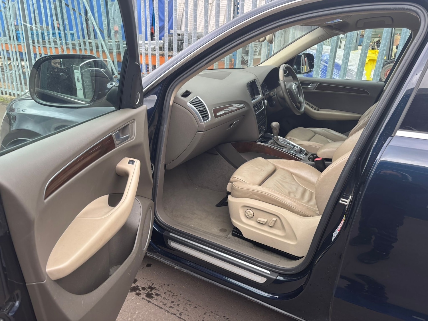 Used Audi Q5 2010 for sale - 78061084: Photo 9