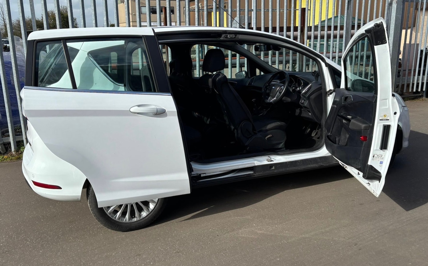 Used Ford B-MAX for sale - 78105892: Photo 10