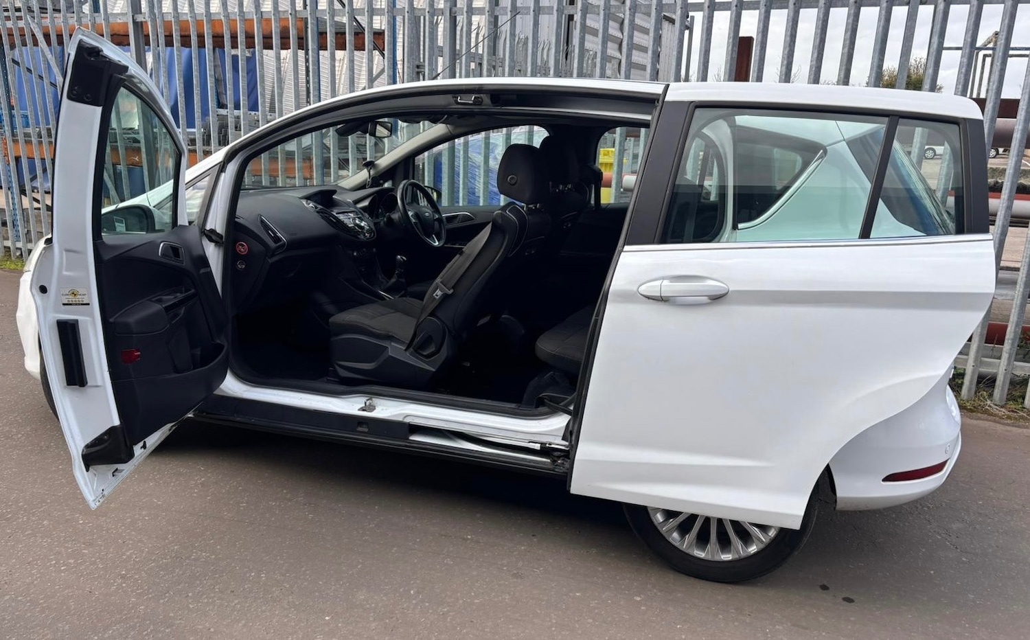 Used Ford B-MAX for sale - 78105892: Photo 9