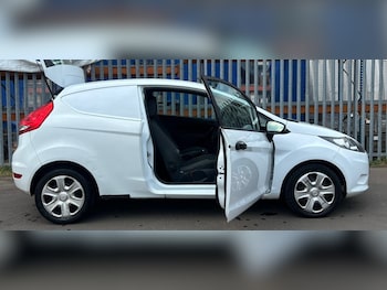 Used Ford Fiesta 2011 for sale - 78392851: Photo