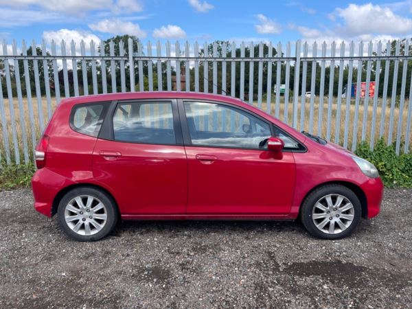 Cheap Honda Jazz 2007 (07) - 1.4 i-DSi SE RED 5 SPEED MANUAL FSH ULEZ 5-Door for sale in Aylesbury, Buckinghamshire