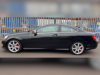 Used Mercedes-Benz C Class 2012 for sale - 79207129: Photo