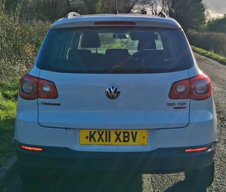 Used Volkswagen Tiguan 2011 for sale - 76758353: Photo 2