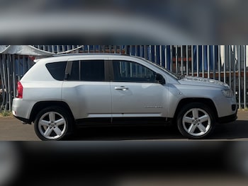 Used Jeep Compass 2011 for sale - 79340931: Photo