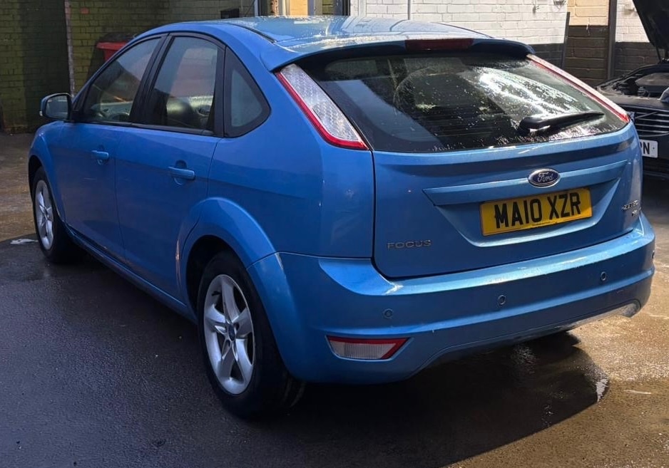 Used Ford Focus 2010 for sale - 76892587: Photo 2