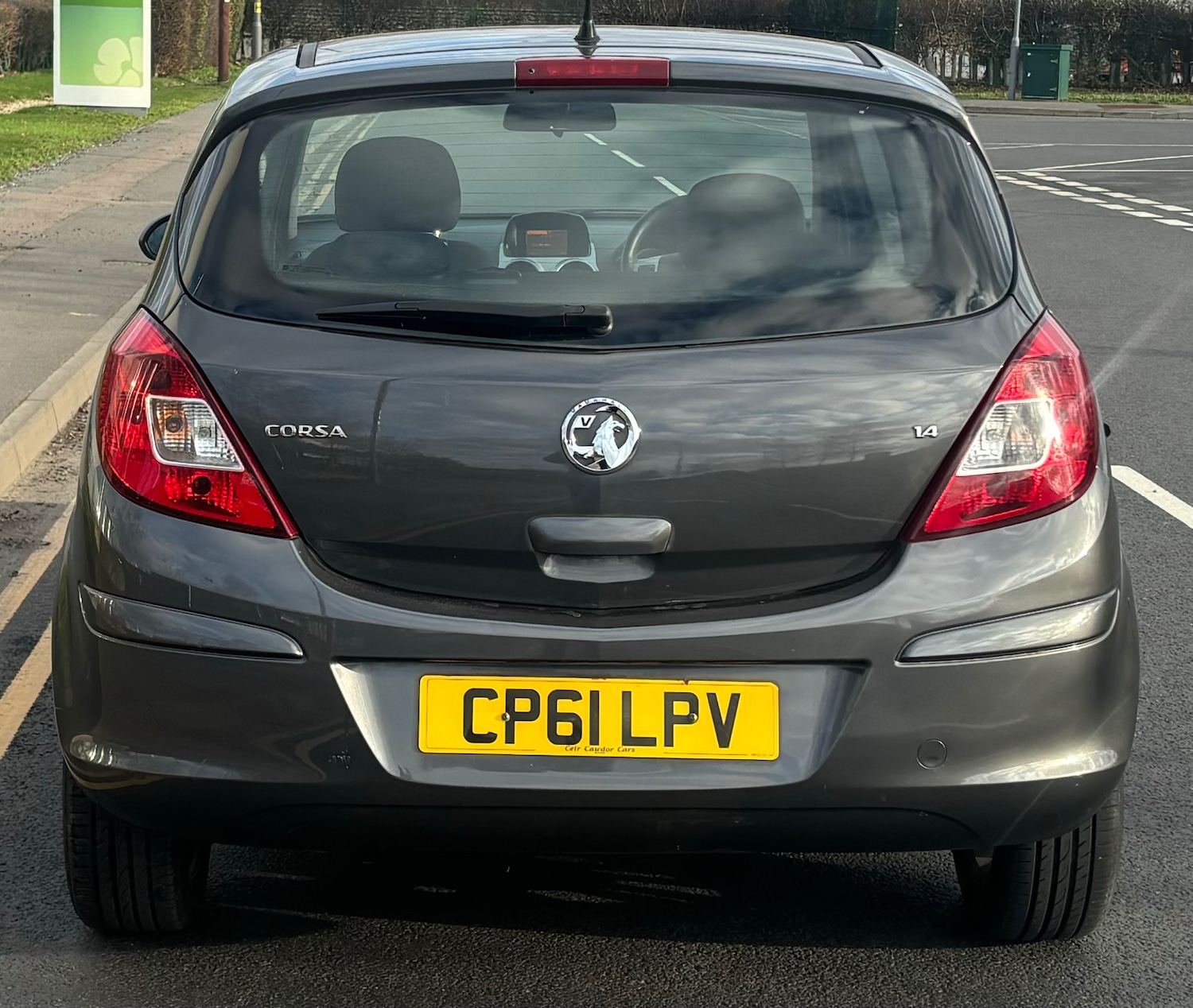 Used Vauxhall Corsa 2011 for sale - 77045992: Photo 4