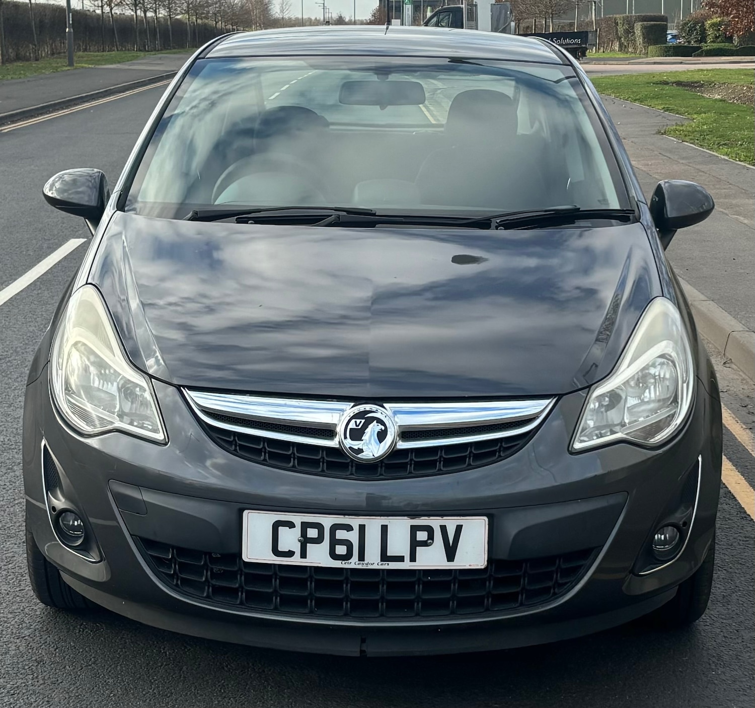 Used Vauxhall Corsa 2011 for sale - 77045992: Photo 5