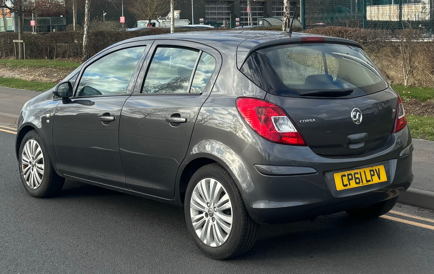 Used Vauxhall Corsa 2011 for sale - 77045992: Photo 6