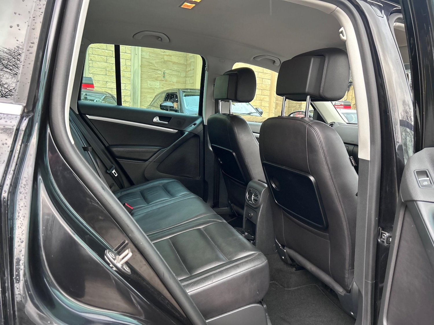 Used Volkswagen Tiguan 2015 for sale - 76855672: Photo 23