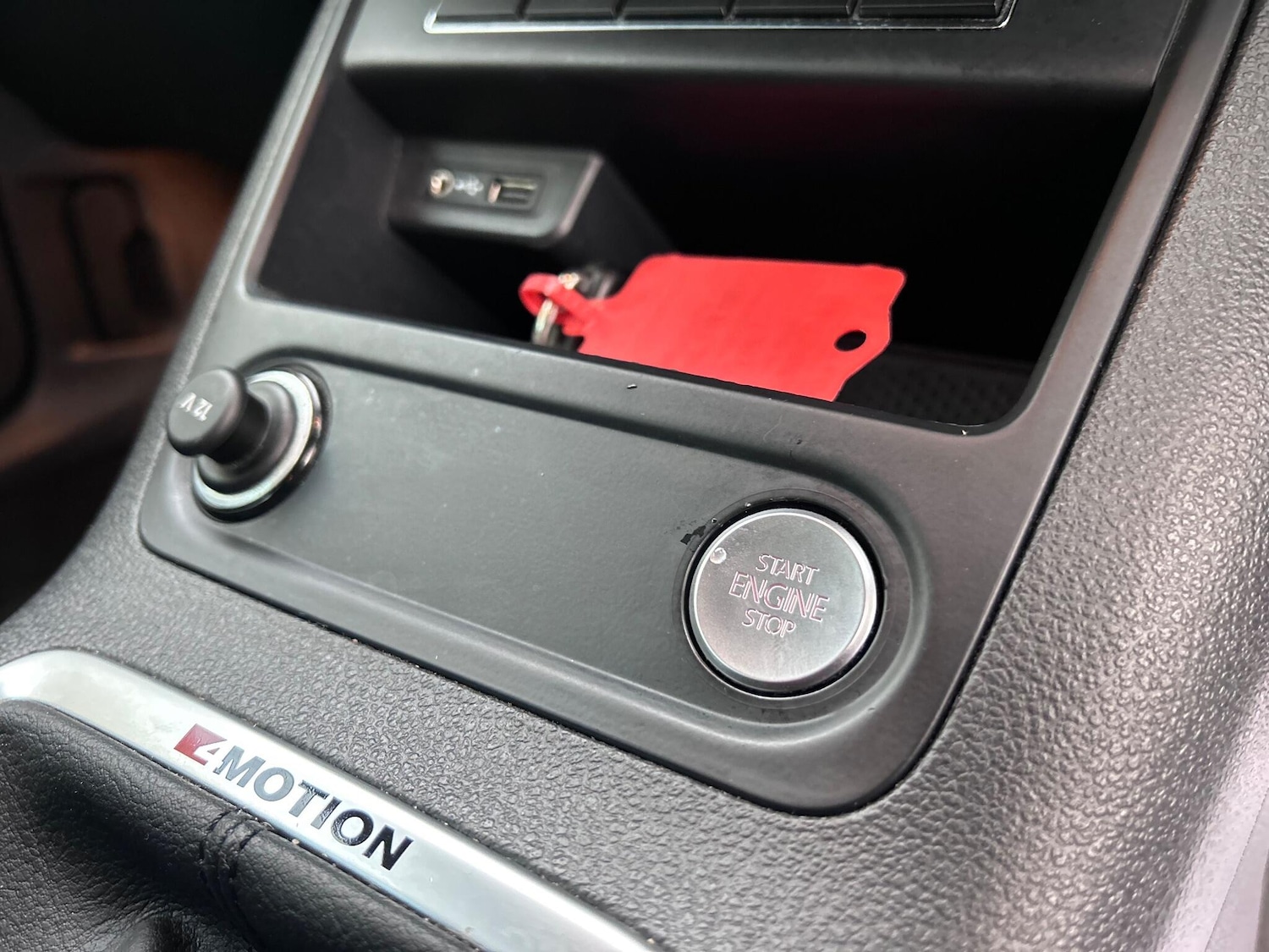 Used Volkswagen Tiguan 2015 for sale - 76855672: Photo 31