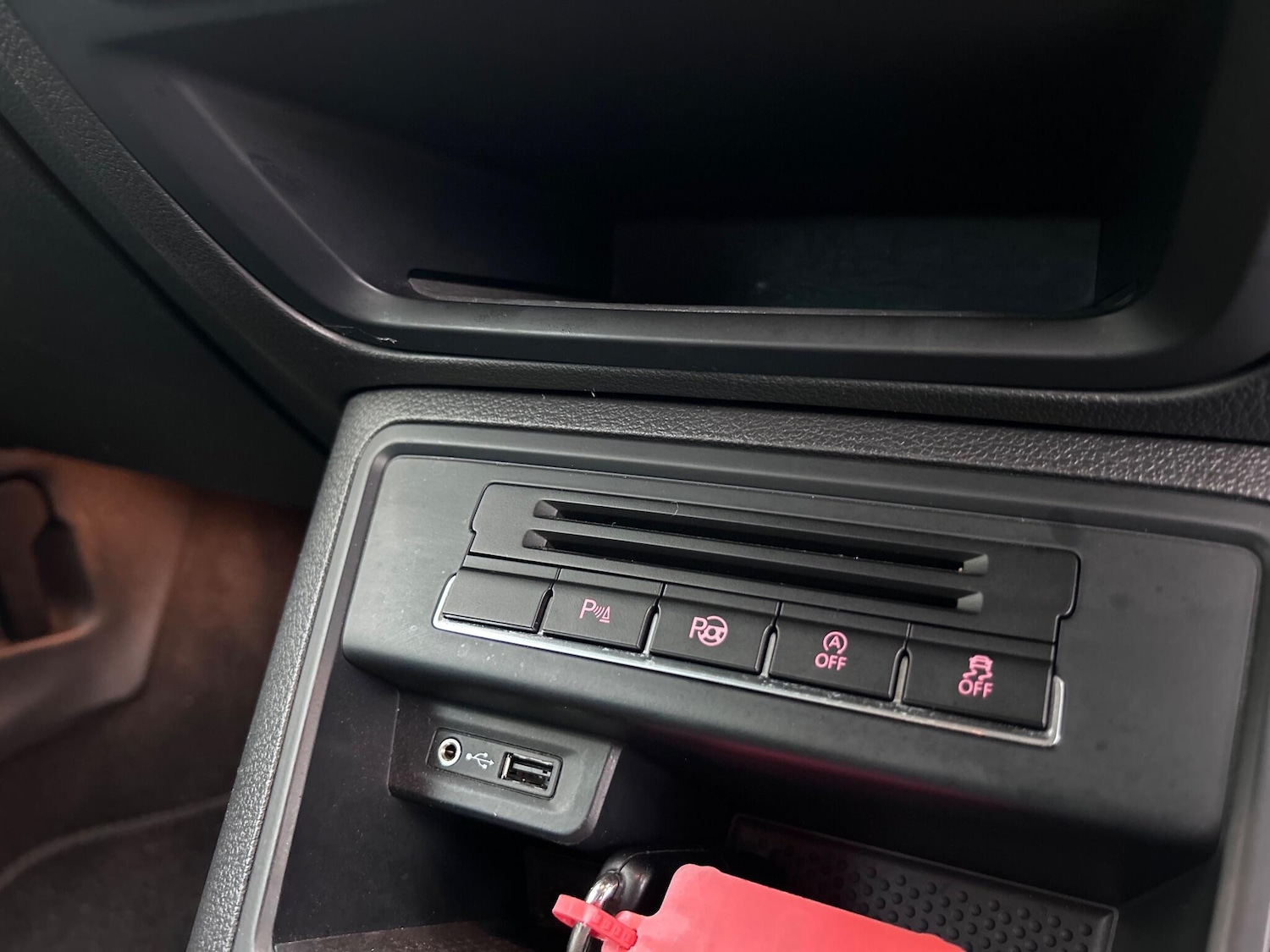 Used Volkswagen Tiguan 2015 for sale - 76855672: Photo 32