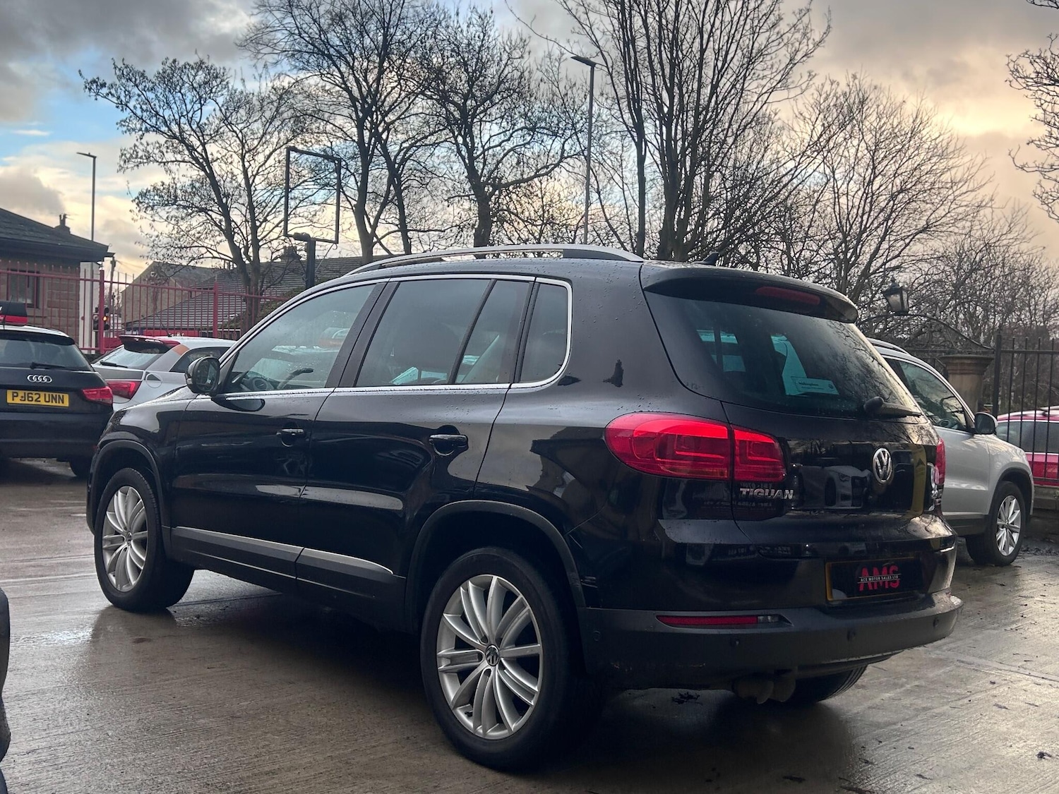 Used Volkswagen Tiguan 2015 for sale - 76855672: Photo 4