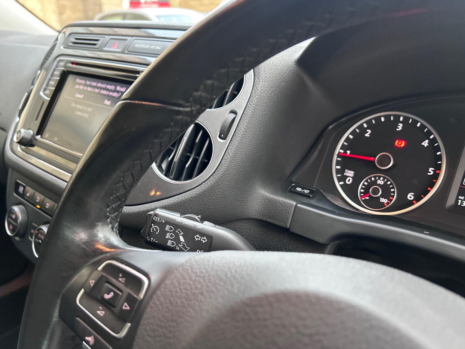 Used Volkswagen Tiguan 2015 for sale - 76855672: Photo 44