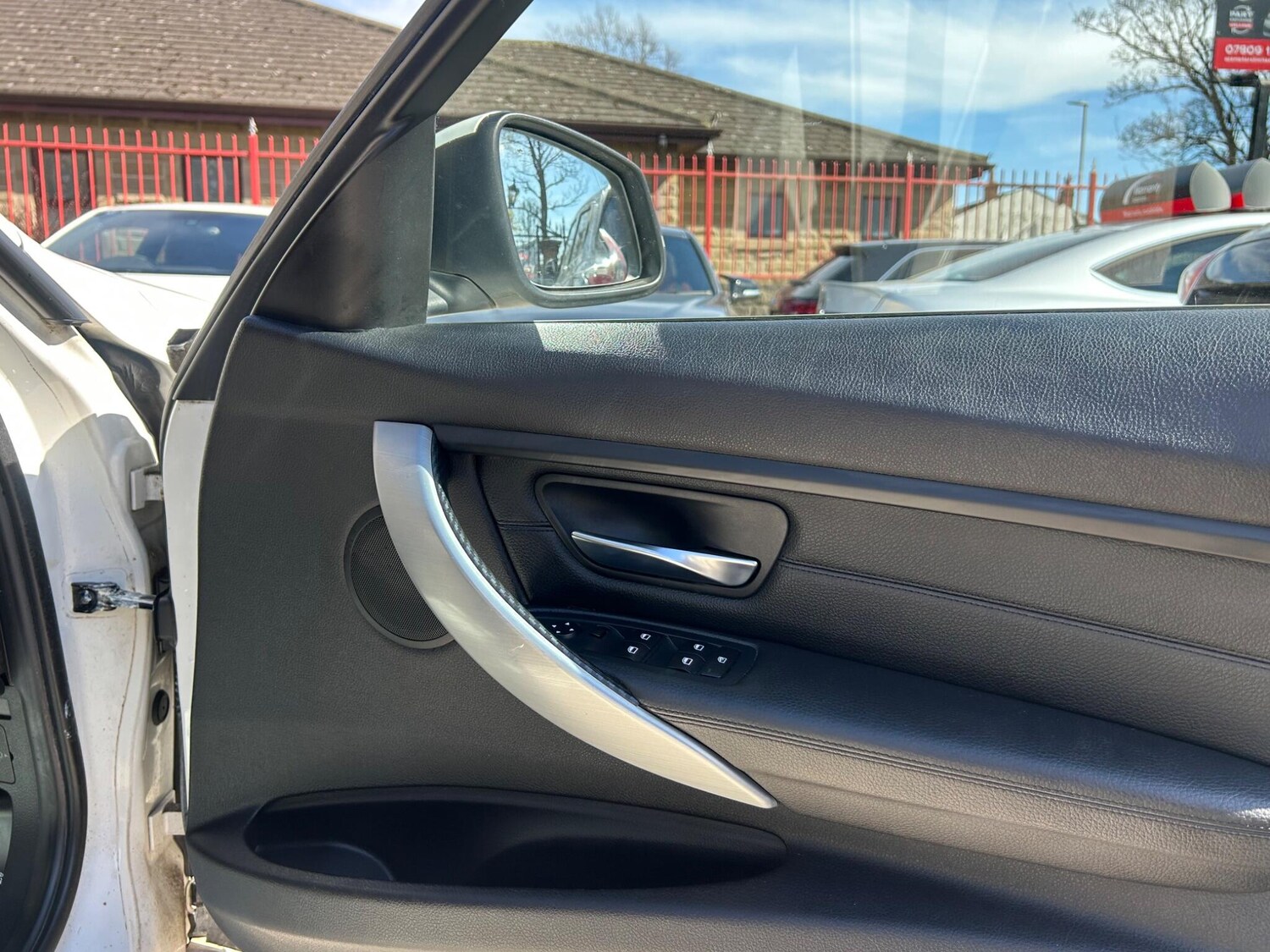 Used BMW 3 Series 2012 for sale - 78156548: Photo 37