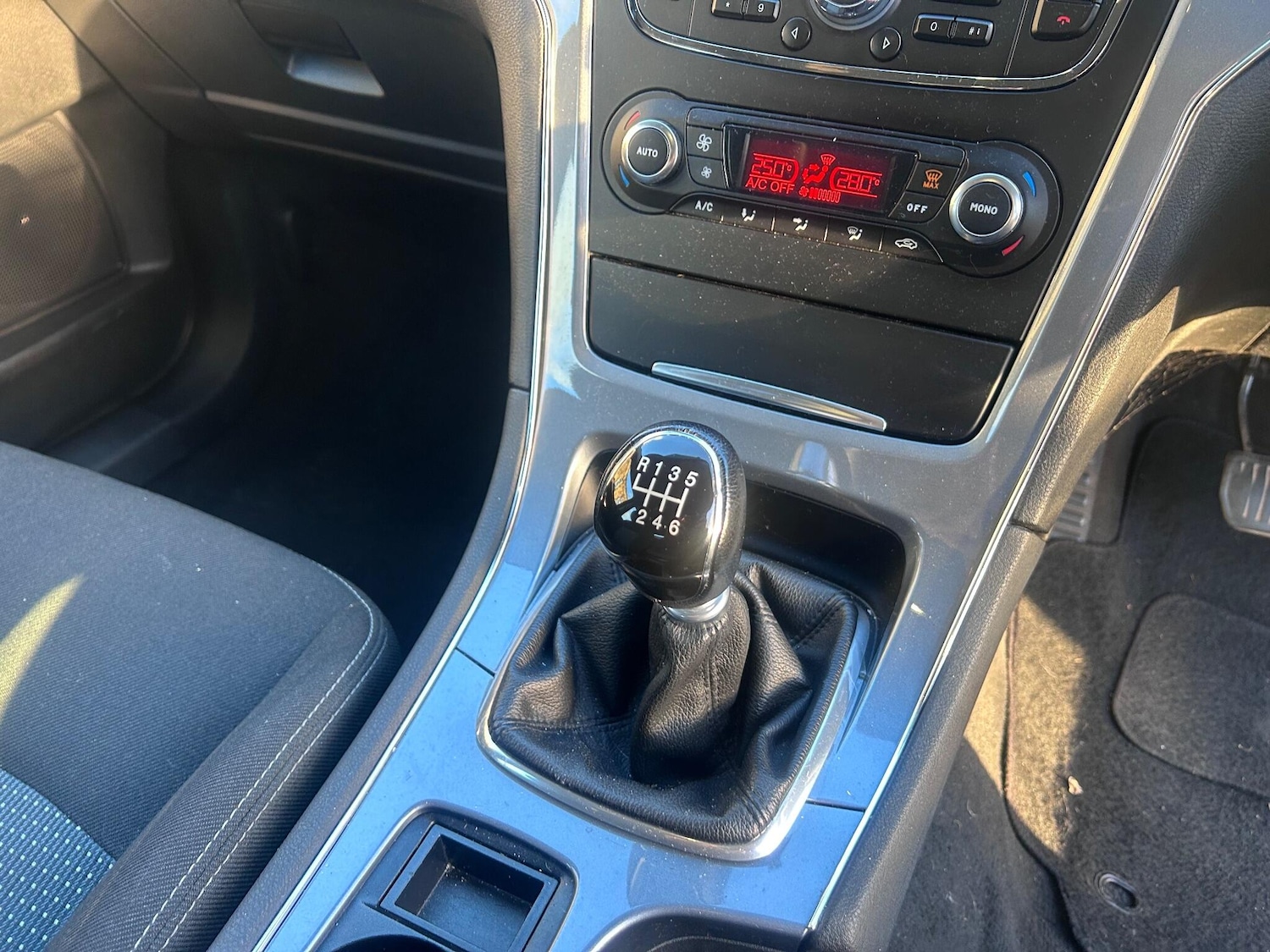 Used Ford Mondeo 2011 for sale - 76913780: Photo 15