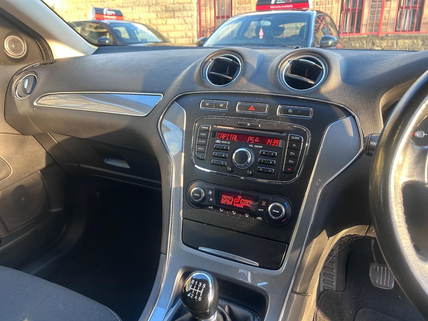 Used Ford Mondeo 2011 for sale - 76913780: Photo 16