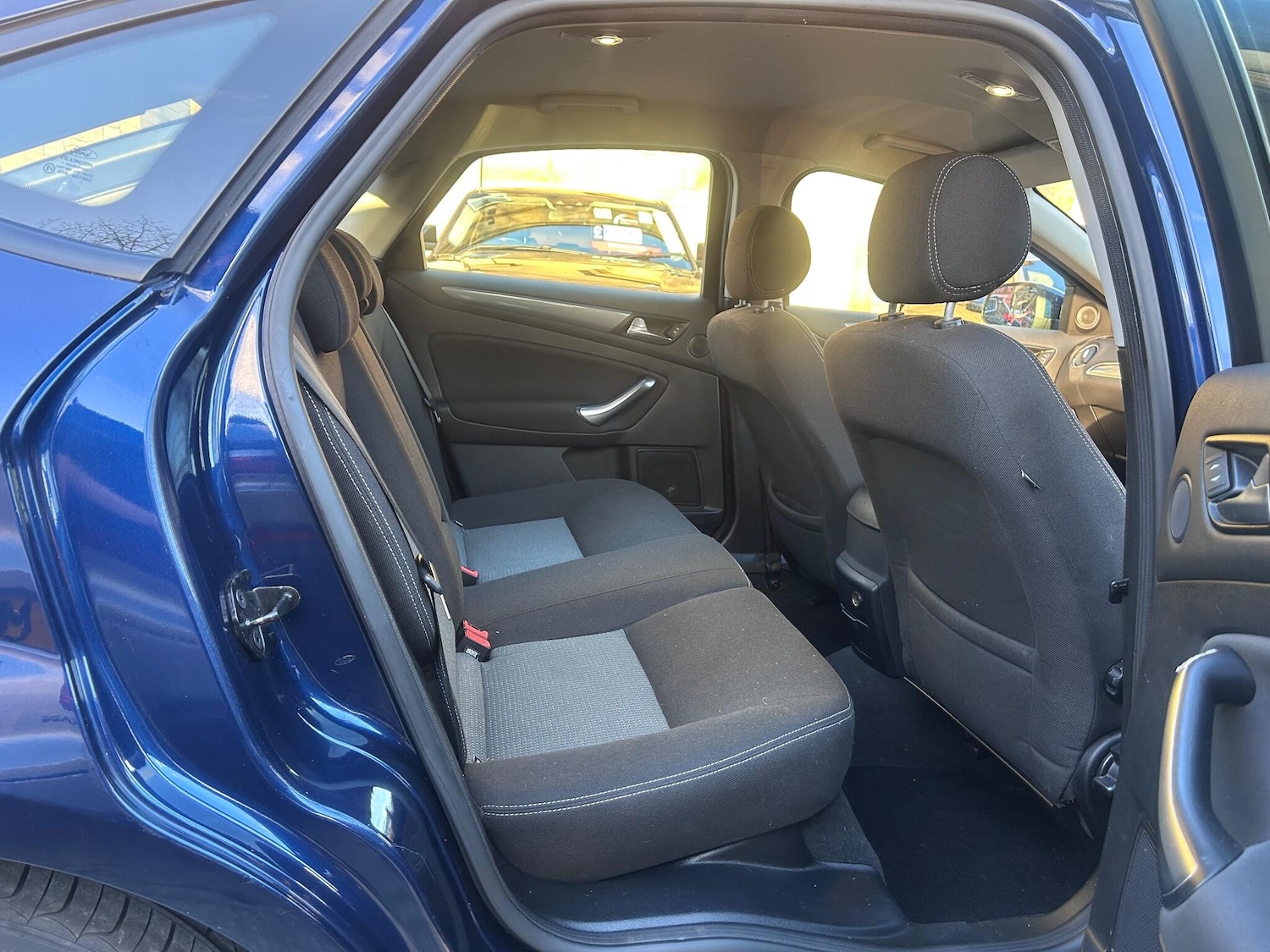 Used Ford Mondeo 2011 for sale - 76913780: Photo 19