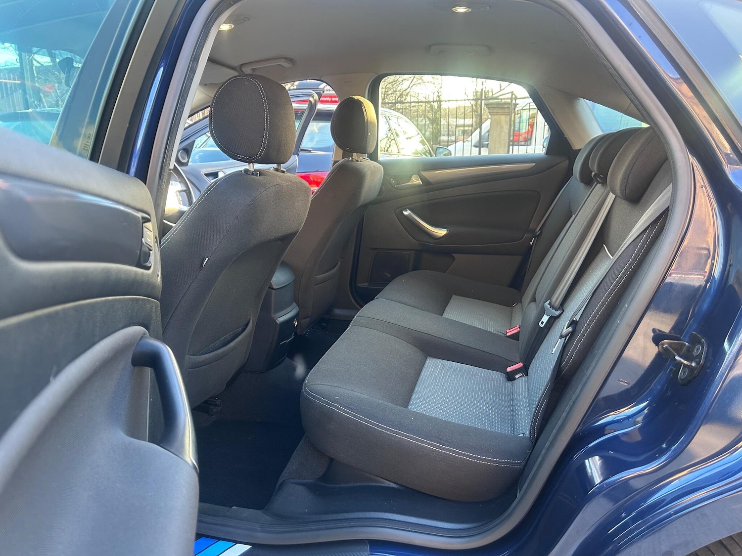 Used Ford Mondeo 2011 for sale - 76913780: Photo 20