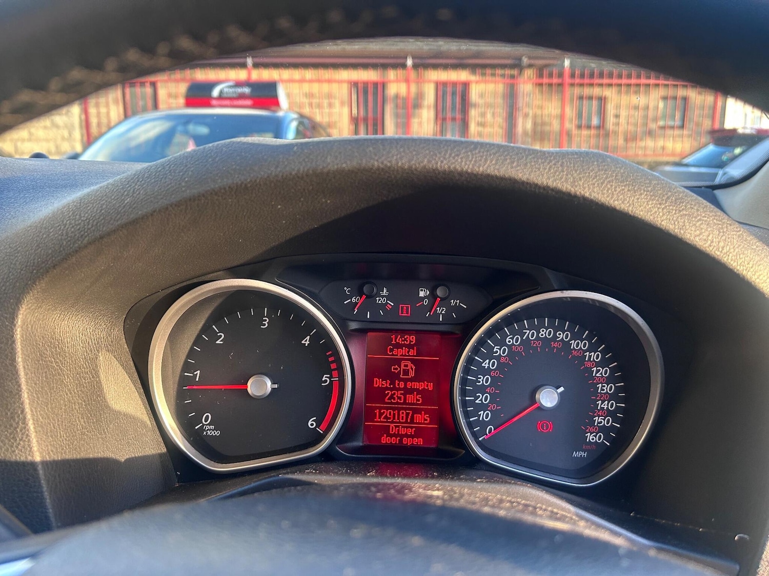 Used Ford Mondeo 2011 for sale - 76913780: Photo 26