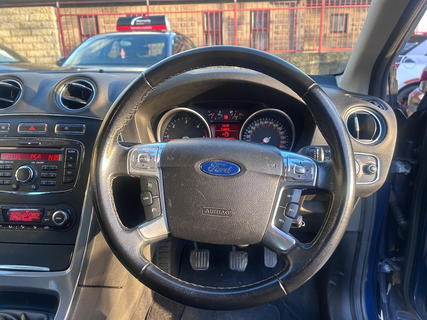 Used Ford Mondeo 2011 for sale - 76913780: Photo 29