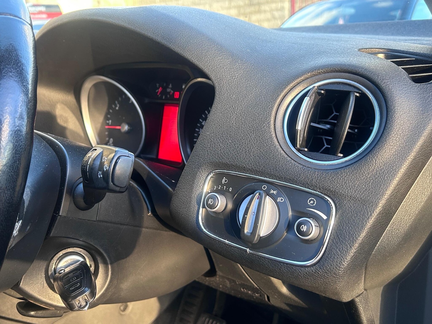 Used Ford Mondeo 2011 for sale - 76913780: Photo 34