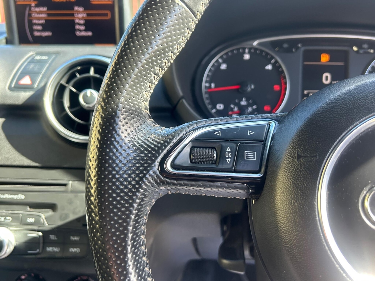 Used Audi A1 2013 for sale - 78058217: Photo 33