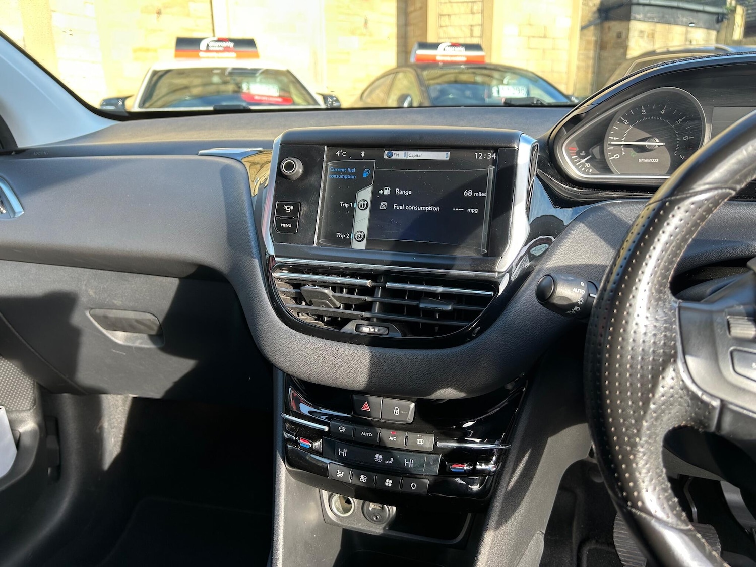 Used Peugeot 208 2012 for sale - 77203096: Photo 13