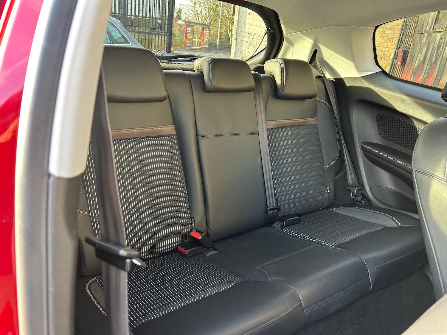 Used Peugeot 208 2012 for sale - 77203096: Photo 16