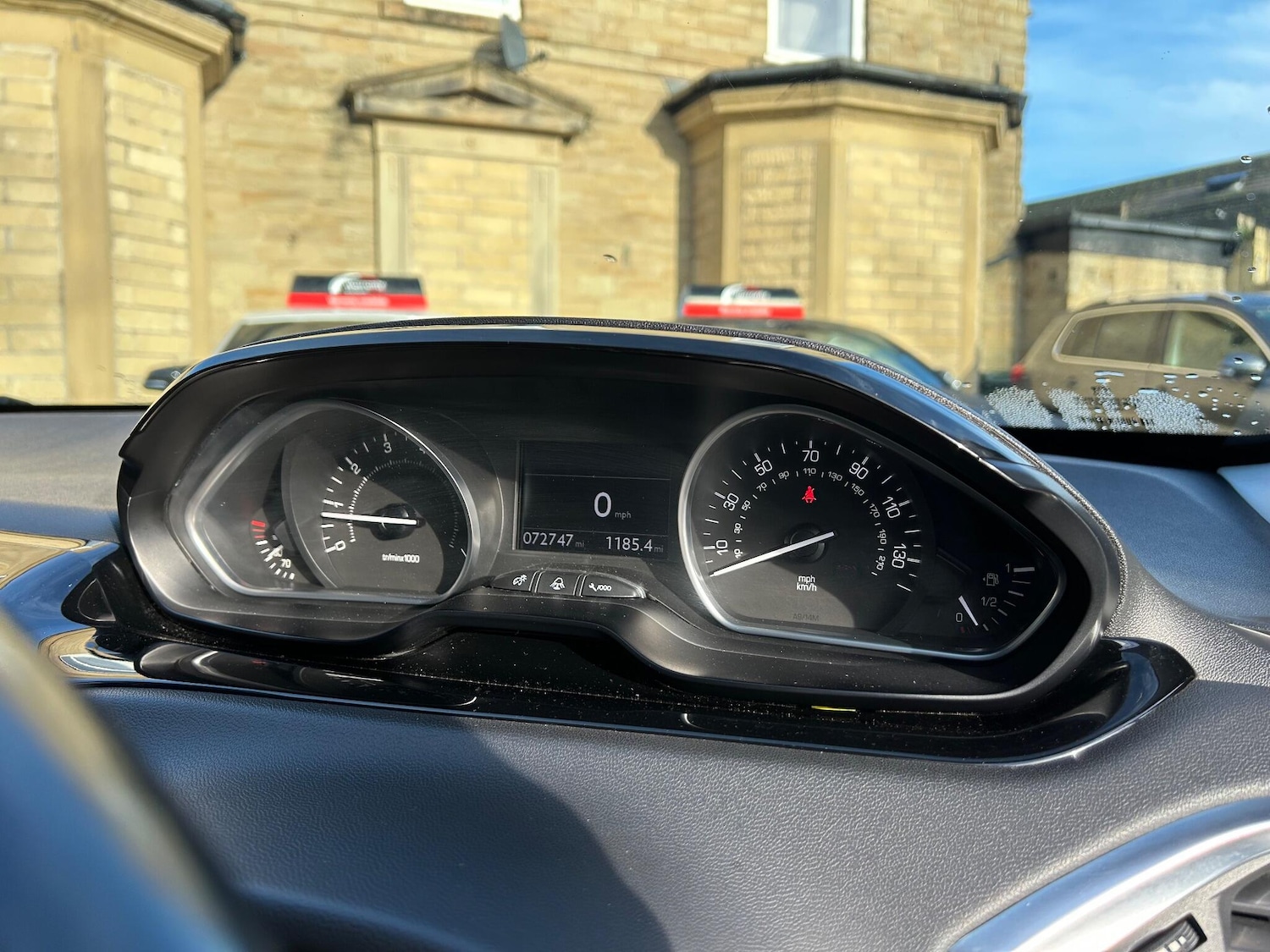 Used Peugeot 208 2012 for sale - 77203096: Photo 28