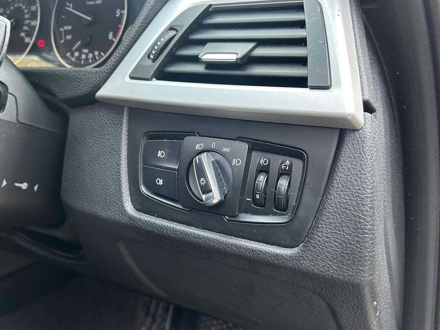 Used BMW 3 Series for sale - 77237844: Photo 24