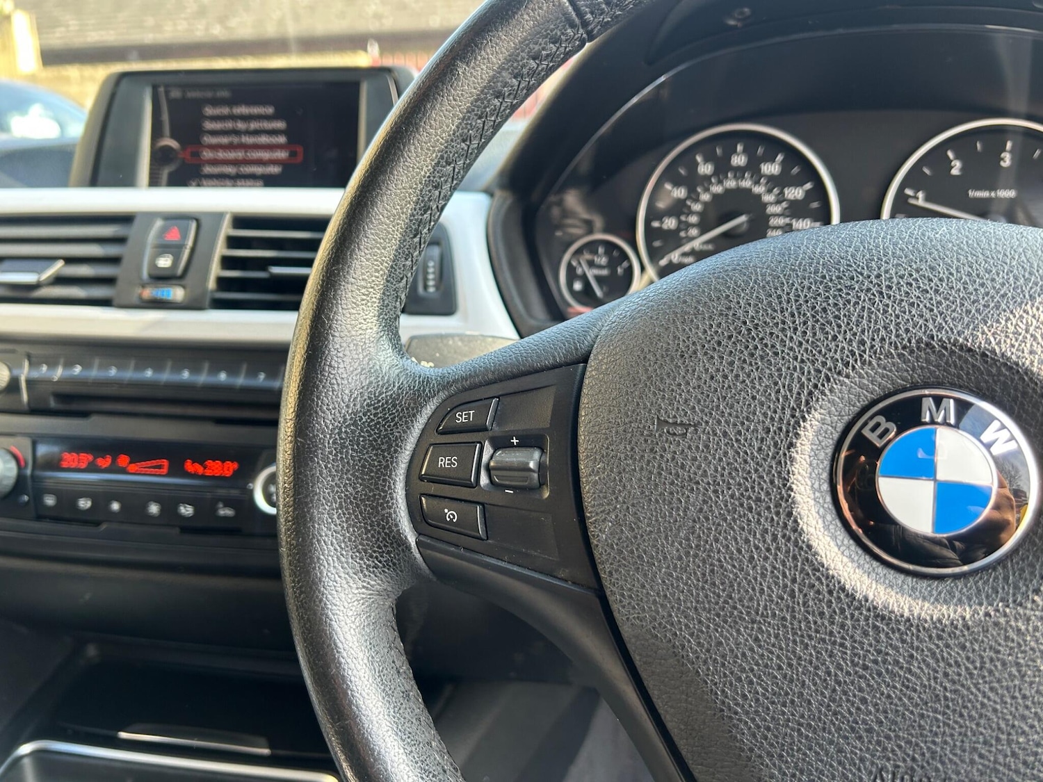 Used BMW 3 Series for sale - 77769536: Photo 25