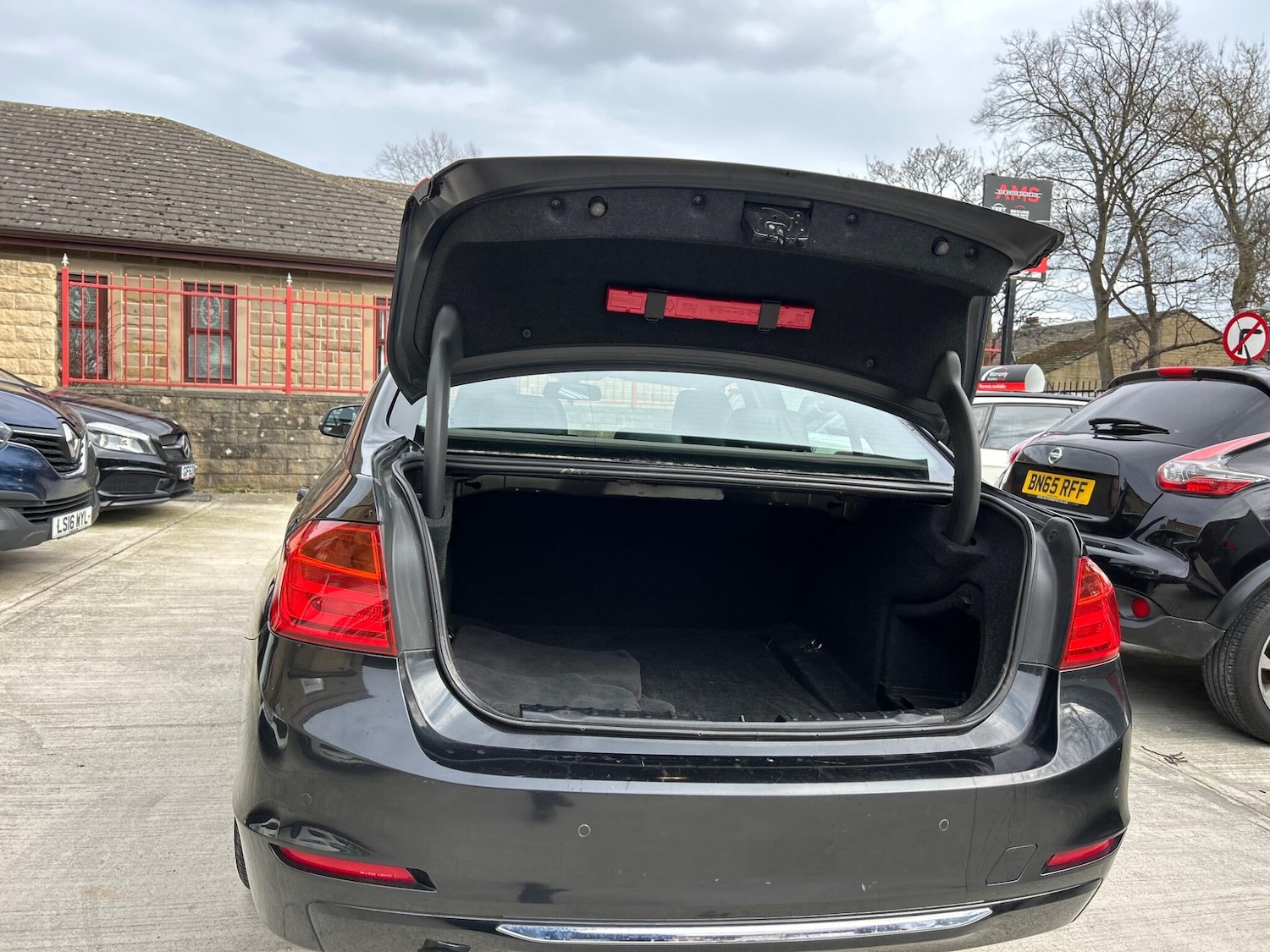 Used BMW 3 Series 2013 for sale - 78034968: Photo 54