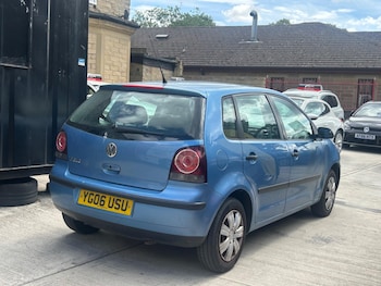 Used Volkswagen Polo 2006 for sale - 79093602: Photo